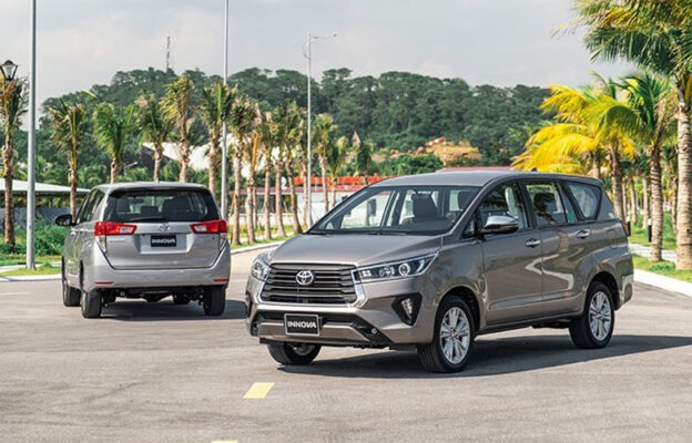 Kinh nghiệm thuê xe tháng có tài xế giá rẻ, tin cậy