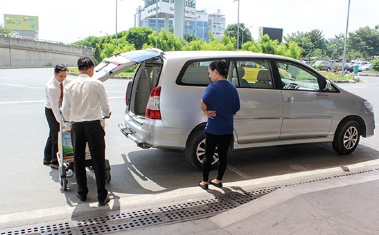 Dịch vụ xe đưa đón sân bay