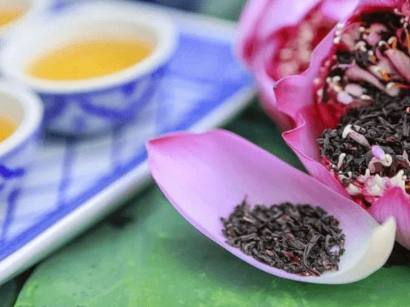 Trà sen Tây Hồ