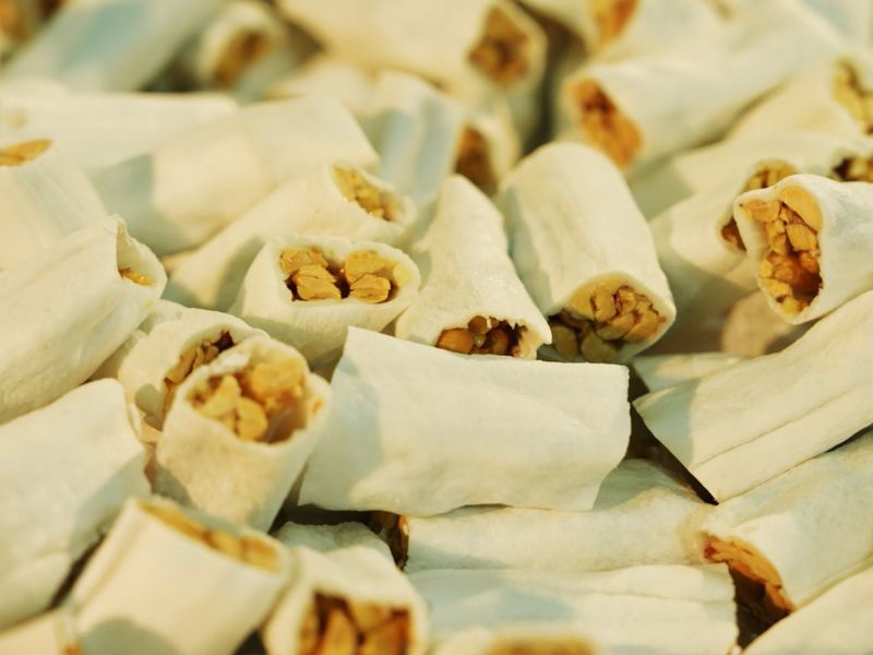 Kẹo lạc, kẹo dồi Phố Cổ