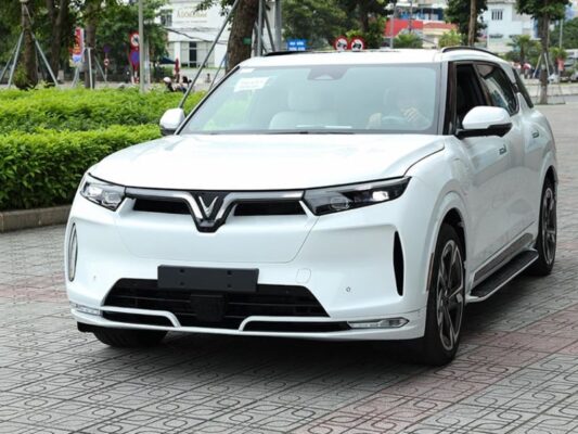 Đẳng Cấp Và Sự Khác Biệt Từ Dịch Vụ Xe VIP Cho Doanh Nhân